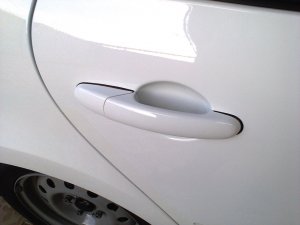 Установка ручек дверей в цвет кузова от ЛЮКС на ЛАДУ ГРАНТУ