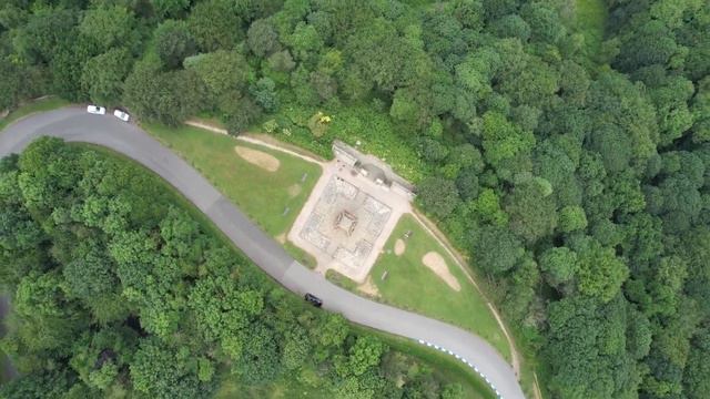 Olivers Mount 001 / War Memorial / Scarborough / North Yorkshire / Yorkshire / Drone смотреть онлайн