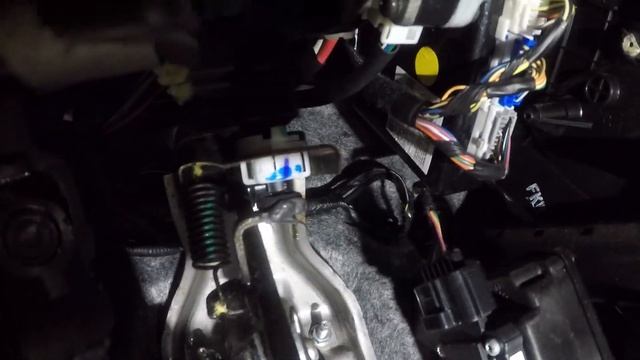 ALL BRAKE LIGHTS STAY ON, HERES A QUICK FIX, DIY смотреть онлайн