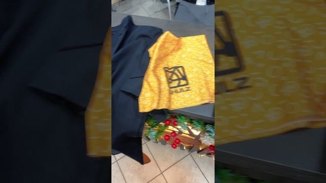 Стильная фирменная одежда SHULZ | Толстовка // Футболка // Бафф // Бандана смотреть онлайн