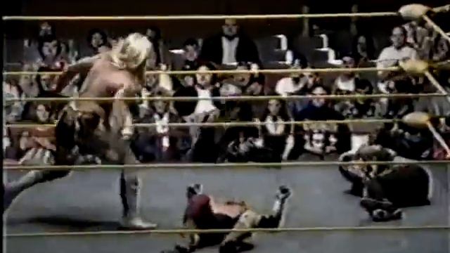 Jim Cornette vs Butch Cassidy - November 25th 1995, Johnson City, TN смотреть онлайн