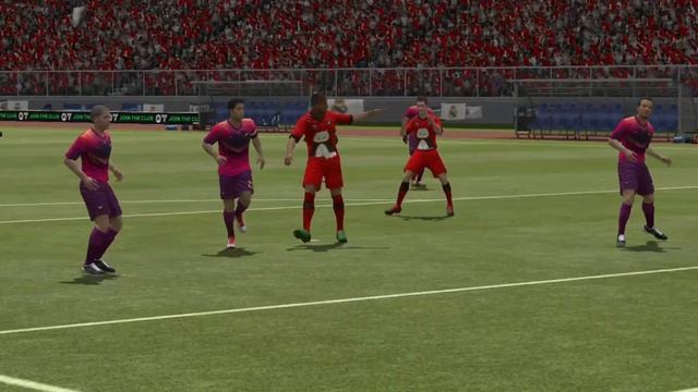 забила нереальный гол в линии былины ворот вратаря в девятку