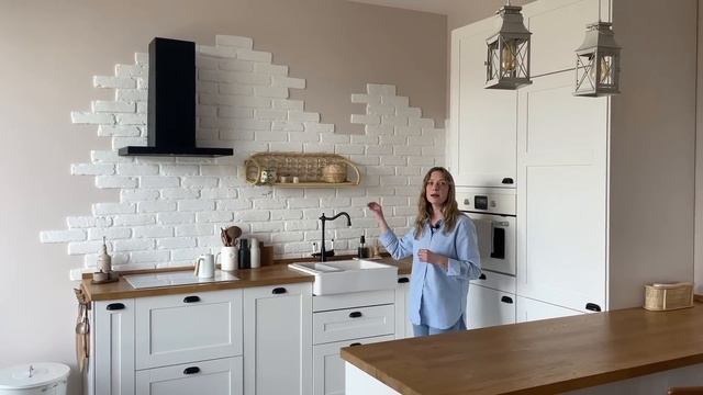 РумТур: ИДЕАЛЬНАЯ IKEA. Квартира 64м2. Белая КУХНЯ с ДЕРЕВЯННОЙ столешницей. Дизайн интерьера СКАНД смотреть онлайн