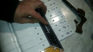 КАК РАЗМЕТИТЬ, СОГНУТЬ И СМОНТИРОВАТЬ КРЮКИ ВОДОСТОЧНОЙ СИСТЕМЫ