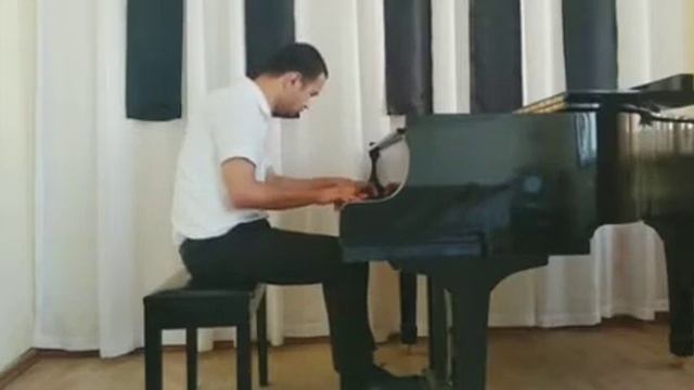 Л.В.Бетховен Соната 2 ля мажор смотреть онлайн