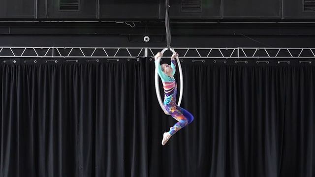 Воздушная гимнастика. Фестиваль Flydance AERIAL HOOP смотреть онлайн
