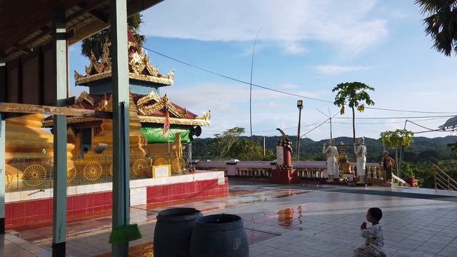 Мьянма 2021 #10 Храмы и пагоды в Нгапали и Тандве / Myanmar 2021 #10 Sacred places Ngapali/Thandwe смотреть онлайн