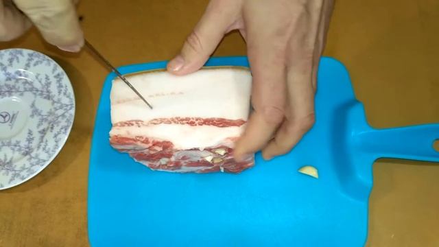 ? Домашее сало с чесночком. Просто и вкусно! Часть 1 - Соление смотреть онлайн