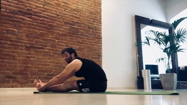 Stretching - 30/04 - Óscar Fernández - CE Mediterrani - Wellness смотреть онлайн