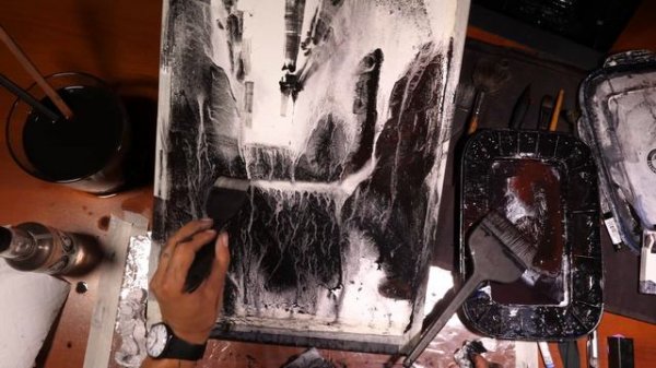 Nicolás Lopez pintando un paisaje de Cusco