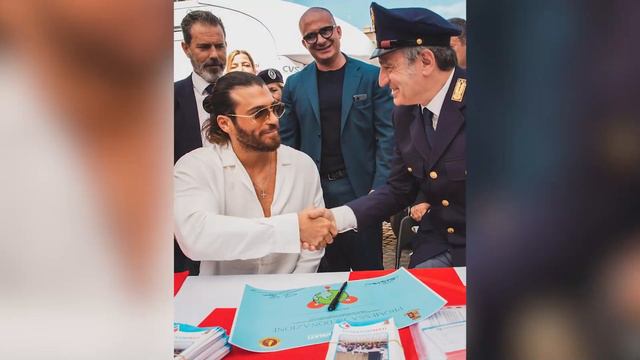 Descubre todas las series de Can Yaman: ¡De 'Erkenci Kus' a 'Bay Yanlıs' смотреть онлайн