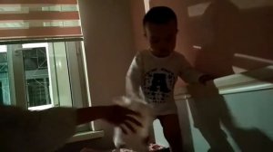 Вот так мы одеваем памперсы