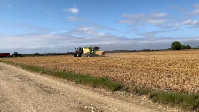 John Deere 8RX 410, Claas Lexion 8700, John Deere + Massey Ferguson 8370 - The Best Shots So Far смотреть онлайн
