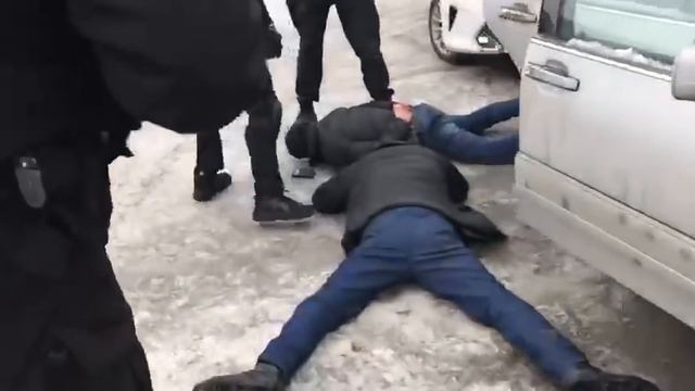 Захват ОМОНА опг 4 братьев смотреть онлайн