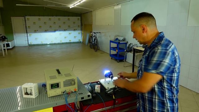 LED лампы вместо ксенона? Есть ли в этом смысл? Тест LED ламп D2S. смотреть онлайн