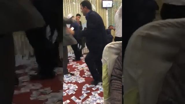 Армянский танец в деньгах смотреть онлайн