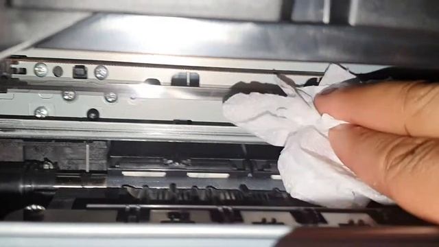 CANON PIXMA MG3650 : HEAD ALIGNMENT. Just clean the metal bar going across the panel. смотреть онлайн