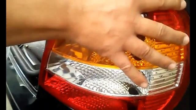 Trocando a lanterna do Siena 2004 - passo a passo смотреть онлайн