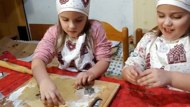 Новогодняя ЭСТАФЕТА 4: ИММАКОЛАТА / Пряники с Двойней /СЧАСТЛИВАЯ в Италии смотреть онлайн