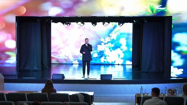 Песня Муслима Магомаева - Верни мне музыку. Исполнение на гос экзамене смотреть онлайн