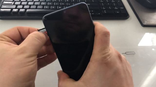 Samsung Galaxy A03 / A03s How to insert and remove SIM Card / SD card смотреть онлайн