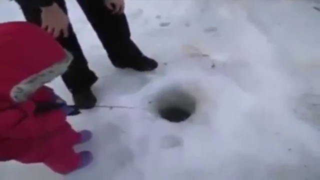 Первая рыбалка смотреть онлайн