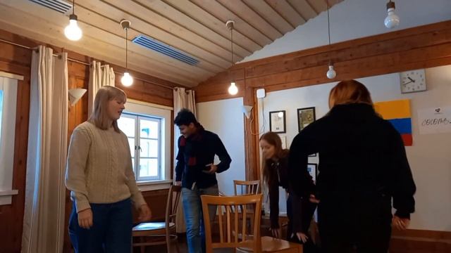 Tökkää tellusta 2023: мастер-классы от зарубежных волонтеров в Финляндии! смотреть онлайн