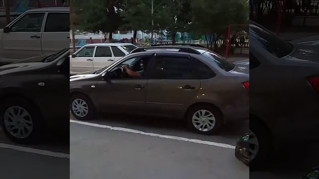 Необычные колёса у машины???? смотреть онлайн