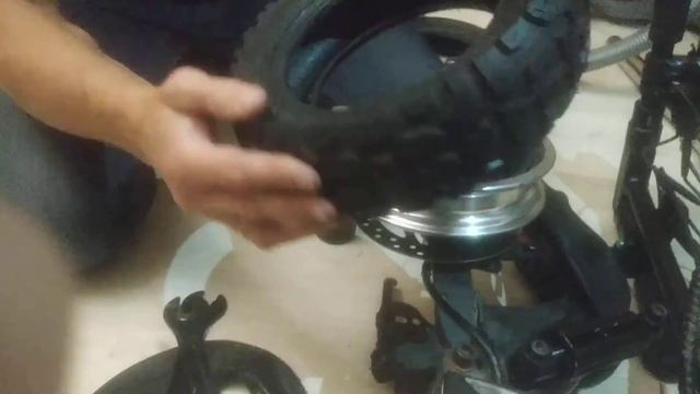 Куго м 4 про замена покрышки смотреть онлайн