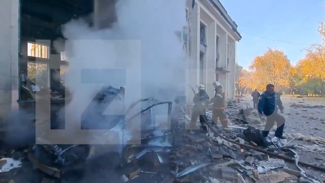 ⚡️В Донецке ракета попала в здание городской администрации, сообщают местные СМИ. смотреть онлайн
