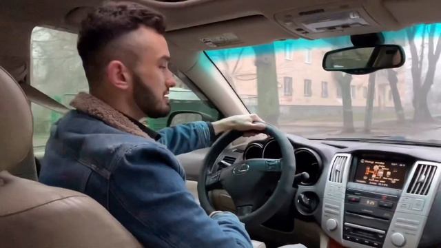 Валящий гибрид Lexus RX400h смотреть онлайн