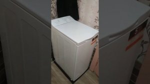 Стиральная машина INDESIT BTW A51051/ Отжим.