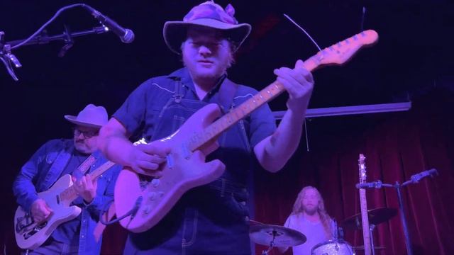 Blue Pill Blues - Early James - Columbus, Ohio смотреть онлайн