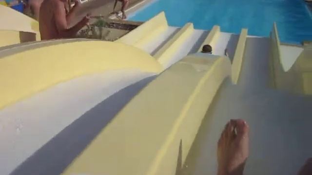 Canon D10 - Down the Waterslide смотреть онлайн