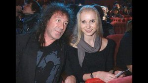 Владимир Кузьмин возвратился к бывшей жене, которая моложе его на 27 лет