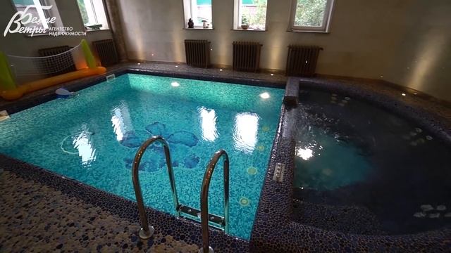 Презентация уникальной усадьбы в Алабино в один этаж с роскошным бассейном и баскетбольной площадко смотреть онлайн