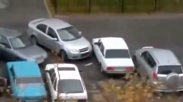 Бабы за рулем часть 196 Копы ловят пьяную голую бабу за рулем смотреть онлайн