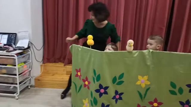 Занятие с детьми 3-4 года. Утенок и Цыпленок. Театральная игра. смотреть онлайн