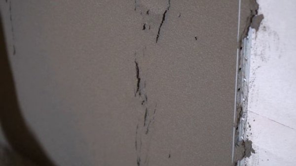 Ручное и механизированное нанесение облегченной цементной штукатурки Vetonit TT30 light