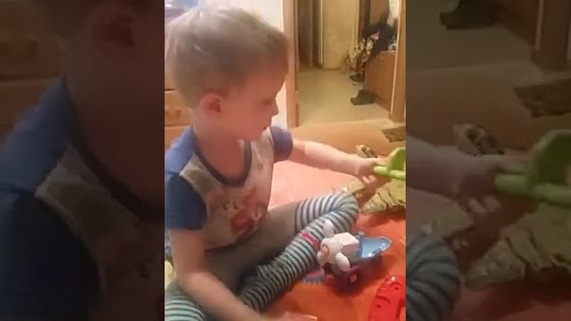 Сборная модель самолета. Лайфхак. Как собрать самому смотреть онлайн
