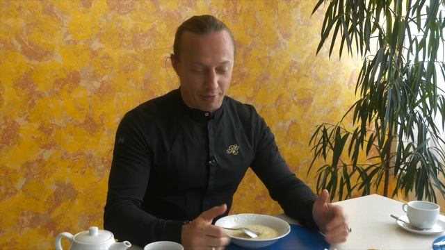 Чем кормят наших детей??? Завтракаю в Легендарном детском лагере Орленок смотреть онлайн