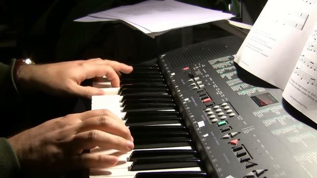 Oh du Fröhliche - Yamaha PSR-300 смотреть онлайн
