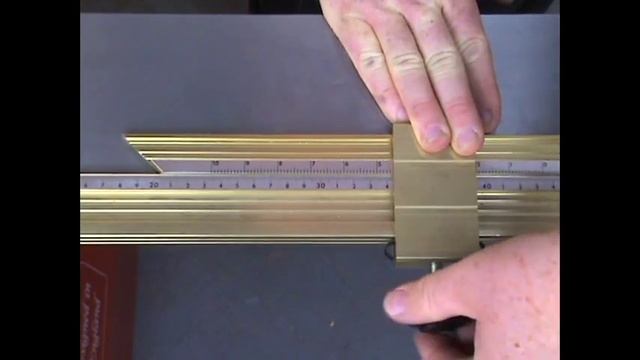 Framers Corner's VMM Foot Operated Mitre Guillotine смотреть онлайн