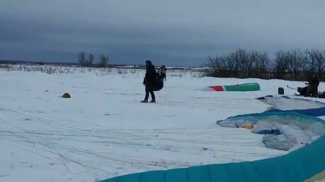 Параплан, Москва, затяжка лебёдкой, 28/01/17 смотреть онлайн