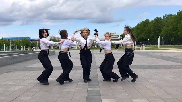 [K-POP IN PUBLIC | ONE TAKE] (G)I-DLE ((여자)아이들) - 'TOMBOY' dance cover by MOONLIGHT смотреть онлайн