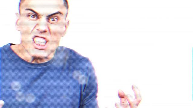 Муж уходя сказал шокирующие слова и закрыл ее на засов, а вернувшись под утро, увиделдом… смотреть онлайн