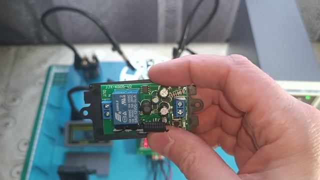 ШИМ / PWM регулятор (контроллер) скорости мотора / оборотов двигателя DC 5-30В 5А 150Вт с дисплеем смотреть онлайн