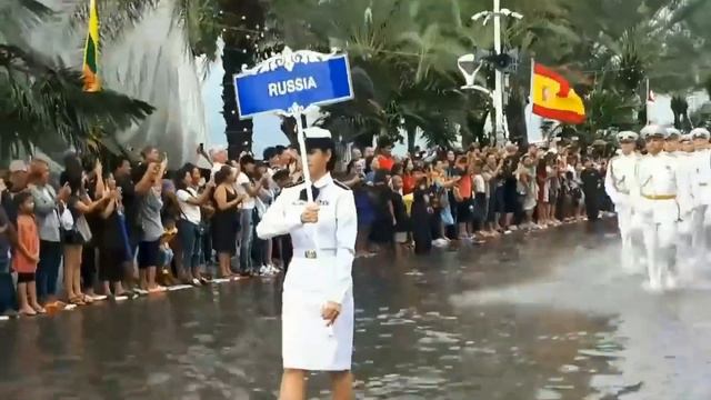 Парад в Тайланде , Американских и Российских моряков - ,,Прощание Славянки,, Вот она , гордость! смотреть онлайн