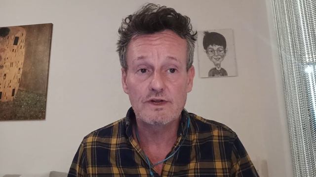 How not to sound foreign in English - Present & Past Continuous смотреть онлайн