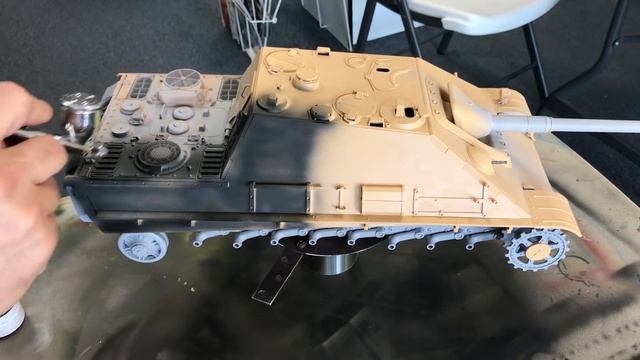 Part 2 building the Tamiya 1/16 Jagdpanther painting, weathering and detailing. смотреть онлайн